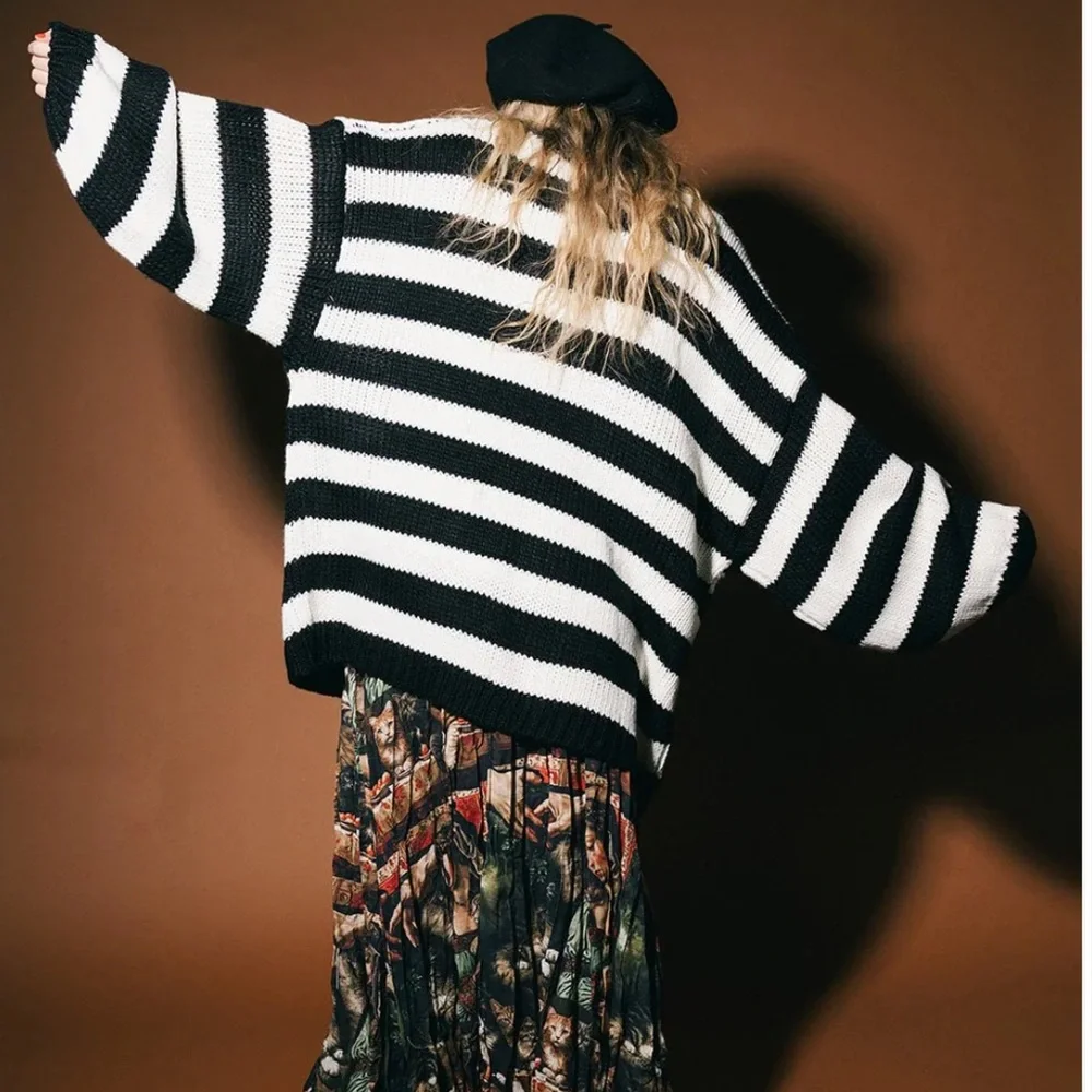 Striped Black and White Oversized Sweater - Picture 2 of 4